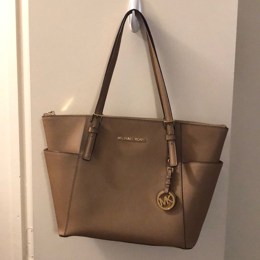 Michael kors tote